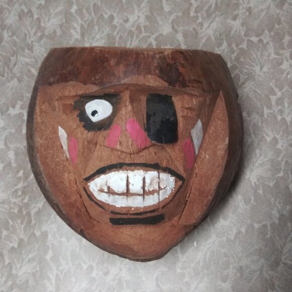 VTG CARVED COCONUT TIKI PIRATE HEAD drink holder/decor Ugly man face Hawaiian - Picture 1 of 10
